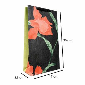 خرید ساک هدیه لوکس دستساز گلدار نئونی Neon Floral Elegance با گلهای بزرگ صورتی مایل به قرمز، پشت سبز فسفری بافتدار و ابعاد 30×17×5.5 سانتیمتر. ساخته شده از کاغذ دیواری وینیل، مناسب عطر، کتاب و پک هدیه خاص.